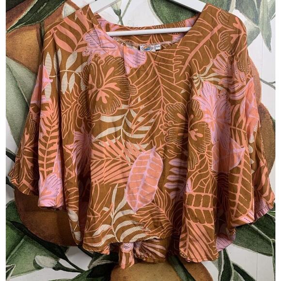 Makai Hawaii Tops - Makai Beach Hawaii Womens S/M Kimono Sleeves Floral Blouse